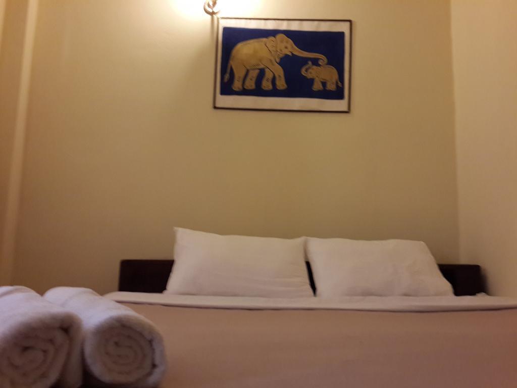 A Tee Guesthouse Luang Prabang Exterior foto