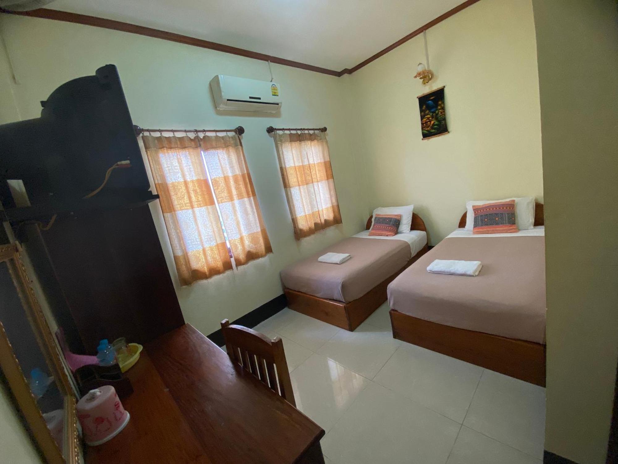A Tee Guesthouse Luang Prabang Exterior foto
